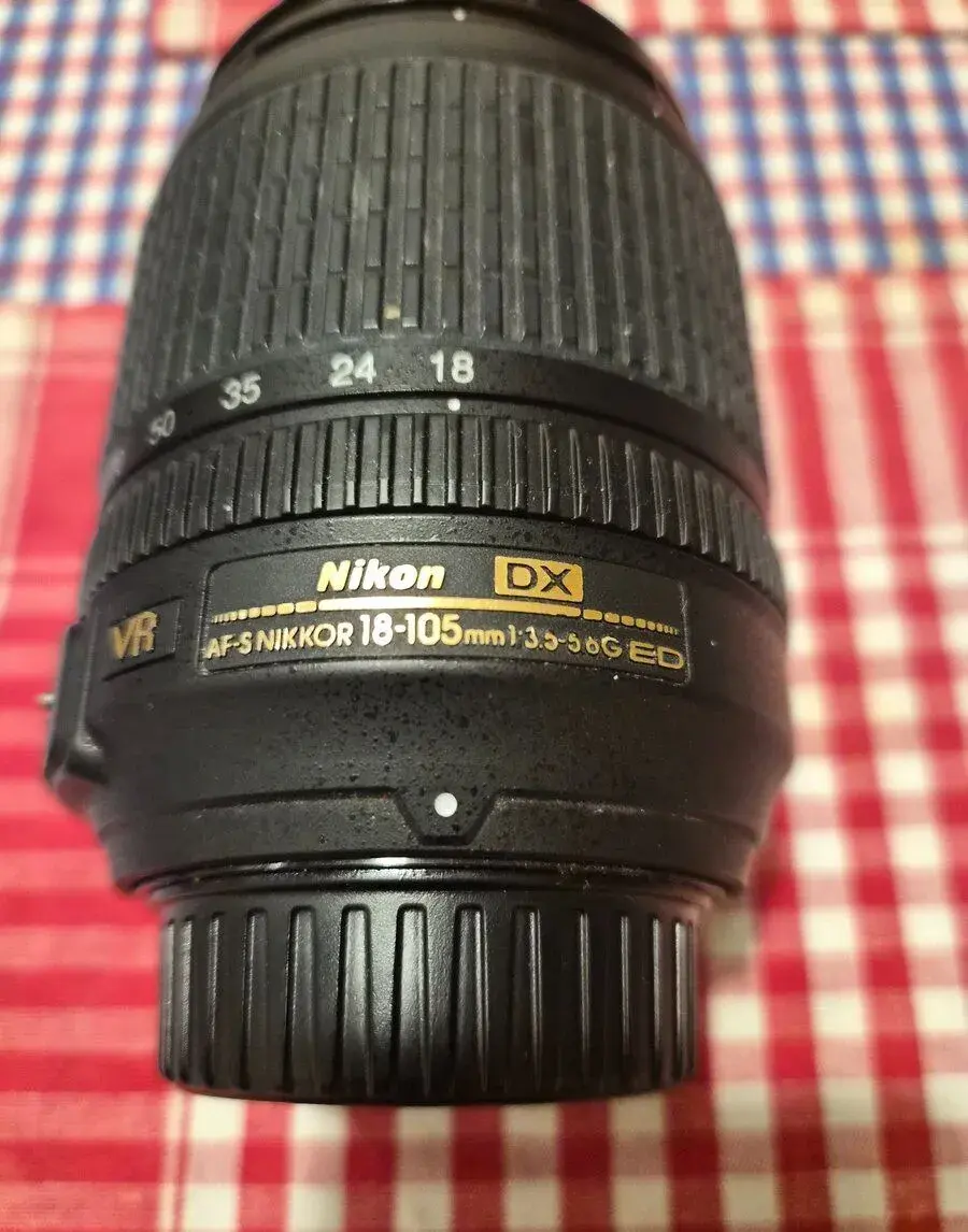 Nikon AF-S NIKKOR 18-105 f /3,5-5,6 G ED VR DX