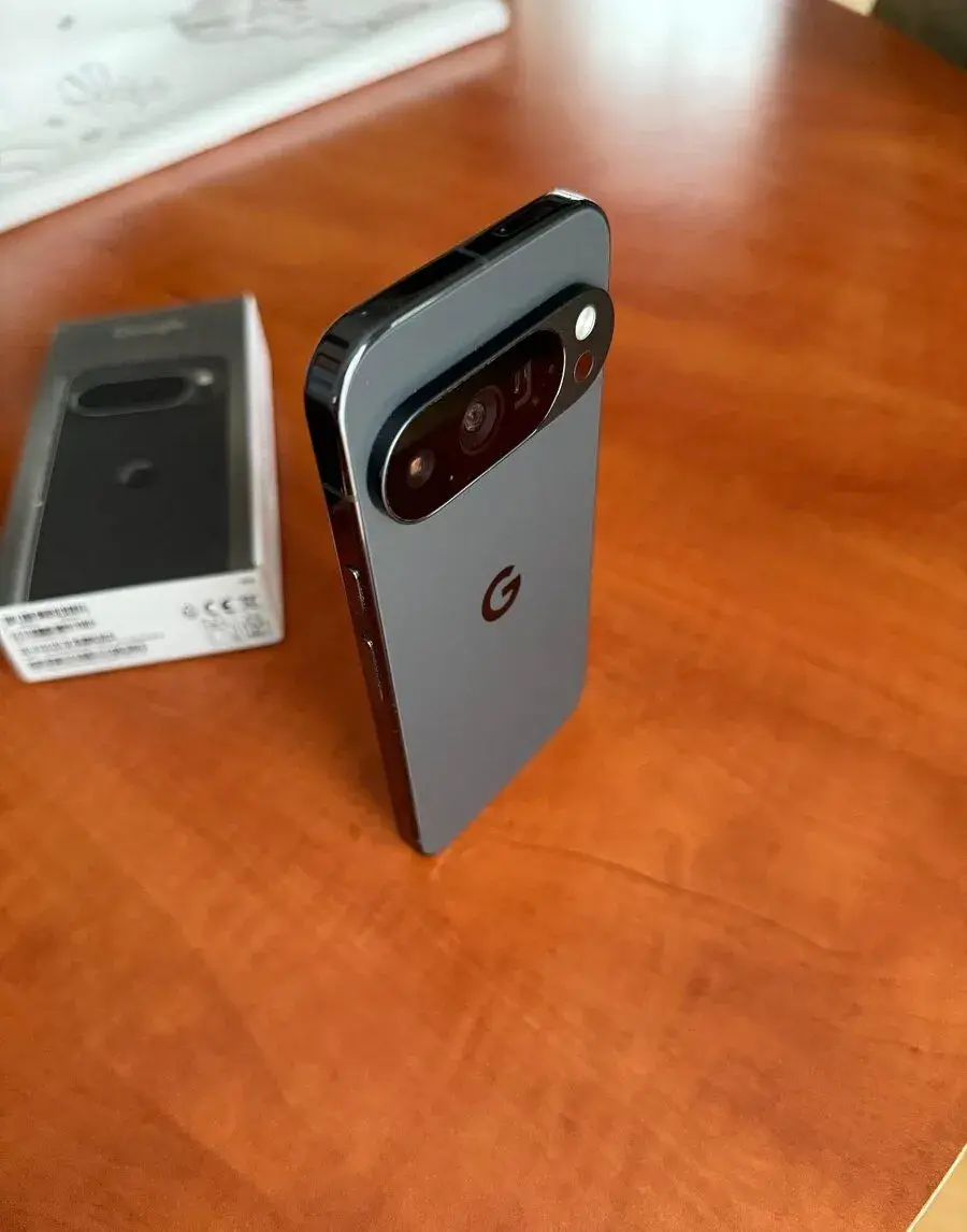Google Pixel 10 Pro 512GB Obsidian v záruce