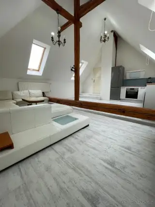 Pronájem bytu 3kk120m² v RD, Polanka,zahrada, klima, parking