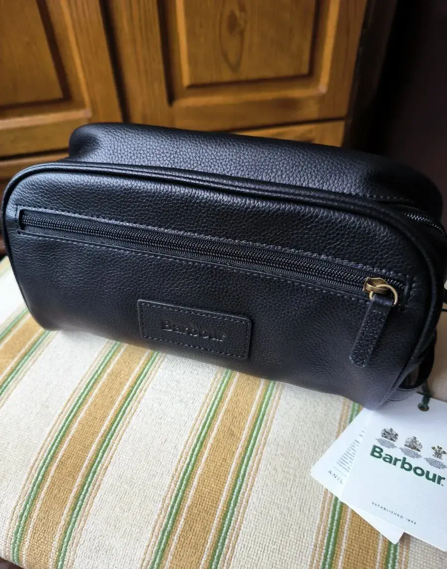 pánská kožená toaletni taška Barbour
