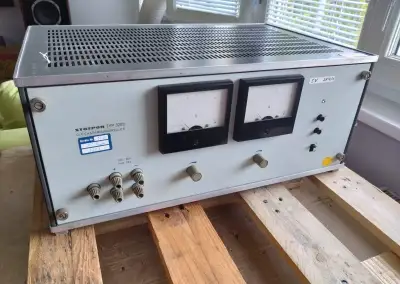 Stabilizovaný zdroj RFT 3203 30V / 10A #2