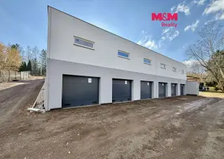 Prodej komplexu skladu v Náchodě