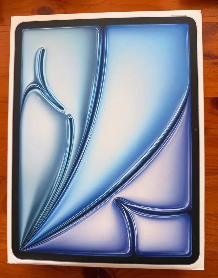 iPad Air 13” M2 modrý 512GB + Magic Keyboard