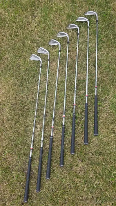 Golfové hole Maxfli Lite Steel s tuhostí Flex Regular