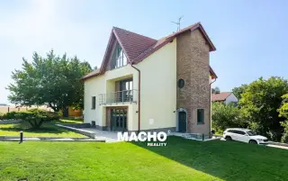 Pronájem rodinného domu 380 m², Kosoř - s možností