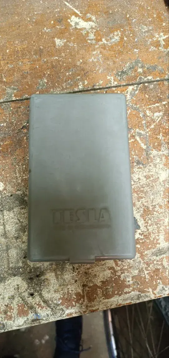 HISTORICKÁ KALKULAČKA TESLA
