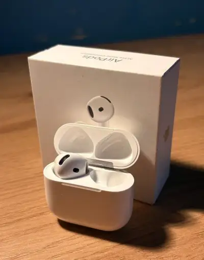 AirPods 4 ANC pouze jedno sluchátko