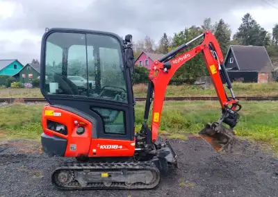 BAGR Kubota KX018-4 | r2022 | POWERTILT | 1200mth