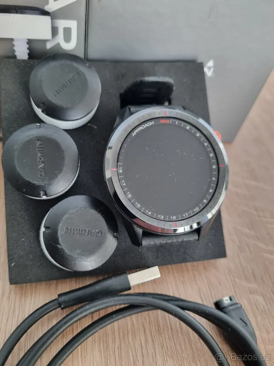 Golfové hodinky Garmin Approach S62 + 3x senzor CT10