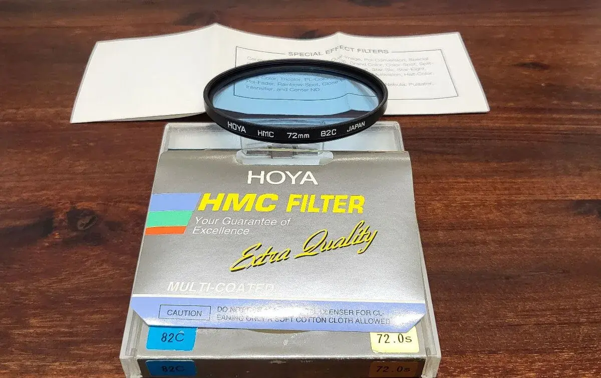 Filtr HOYA HMC 72 mm 82C modrý, vyrovnávací-konverzní filtr