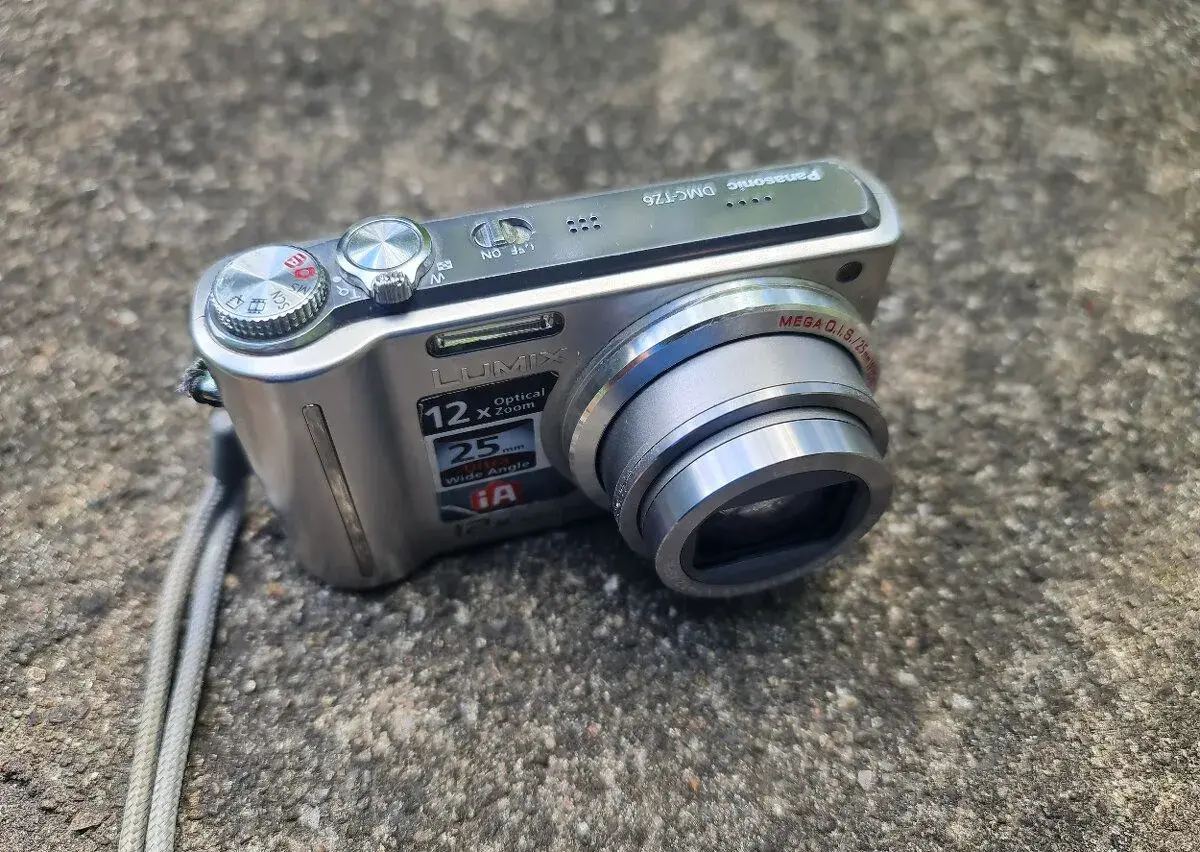 Kompakt Panasonic TZ6