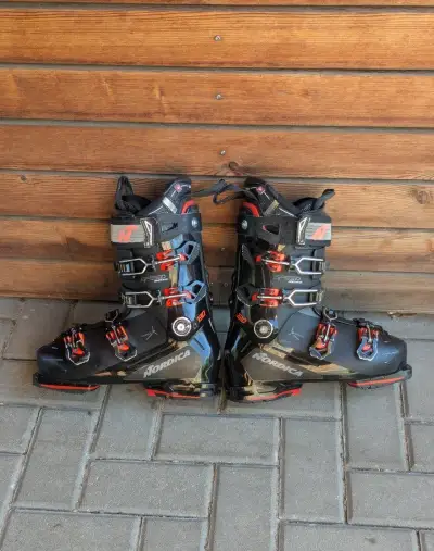 Lyžáky Nordica SPEEDMACHINE 130 MW, vel. 27, 25/26