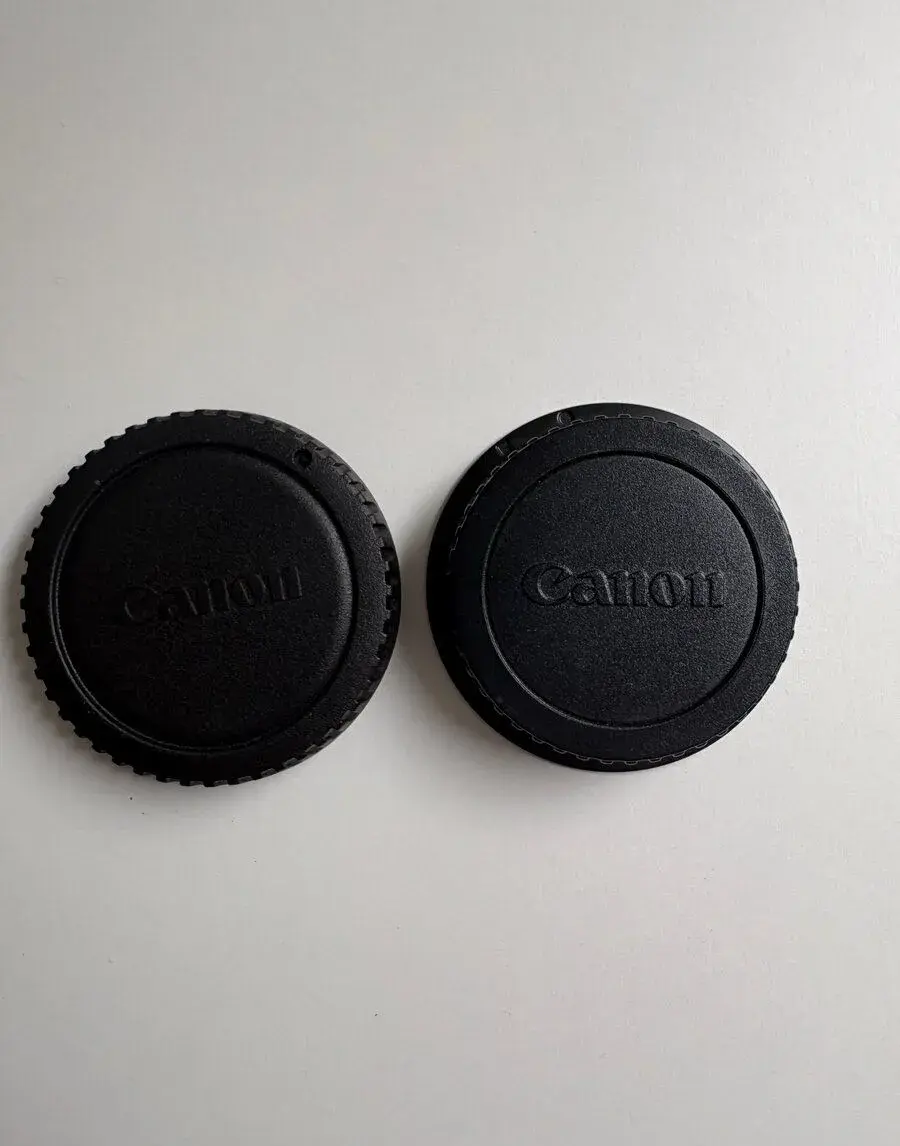 Canon krytka na tělo a objektiv originál