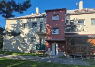 Pronájem bytu 3+1, 74 m2, Osvobození, 43003 Chomutov
