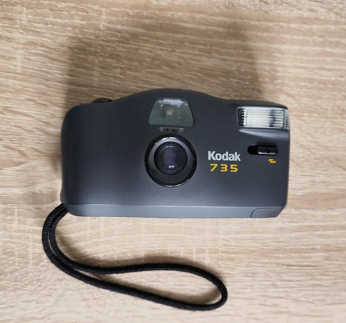 FOTOAPARÁT NA KINOFILM KODAK 735