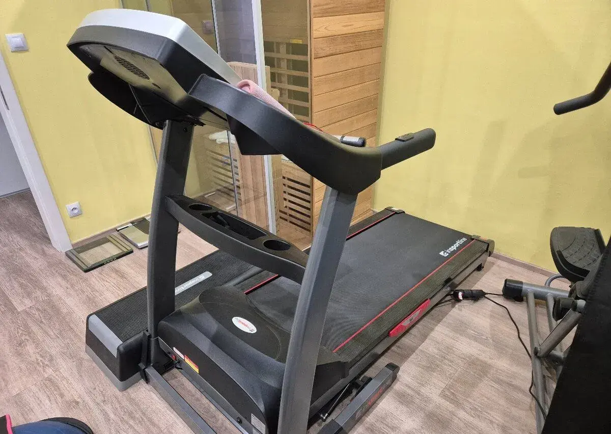 Profesionální běžecký pás inSPORTline inCondi T5000i