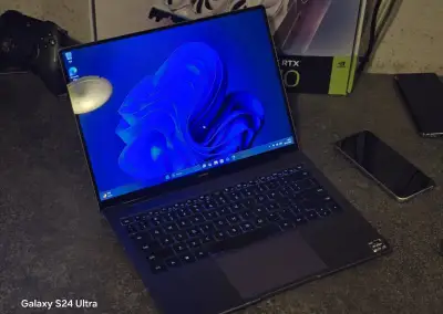 Notebook Ultra book Celohliníkový .
