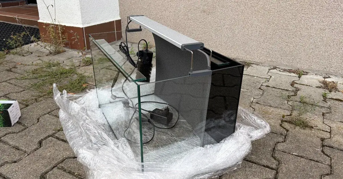 Akvárium, podložka, světlo, filtr