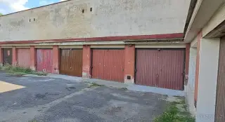 🚗 Udržovaná garáž v klidném místě - Vápenka, Liberec