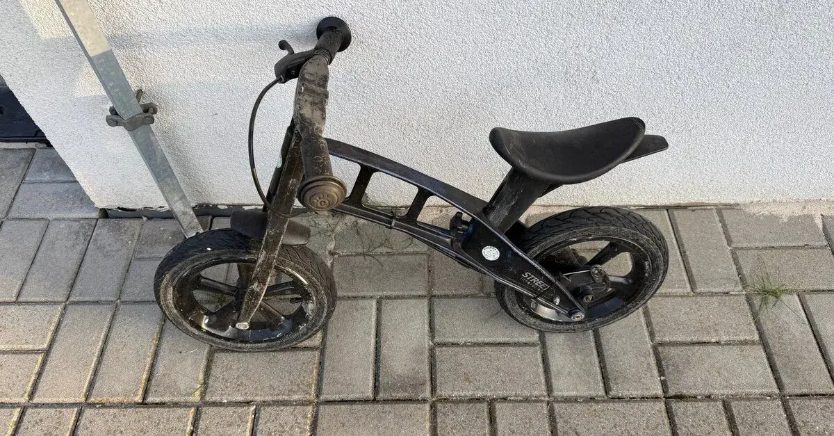 First Bike + tříkolky za odvoz