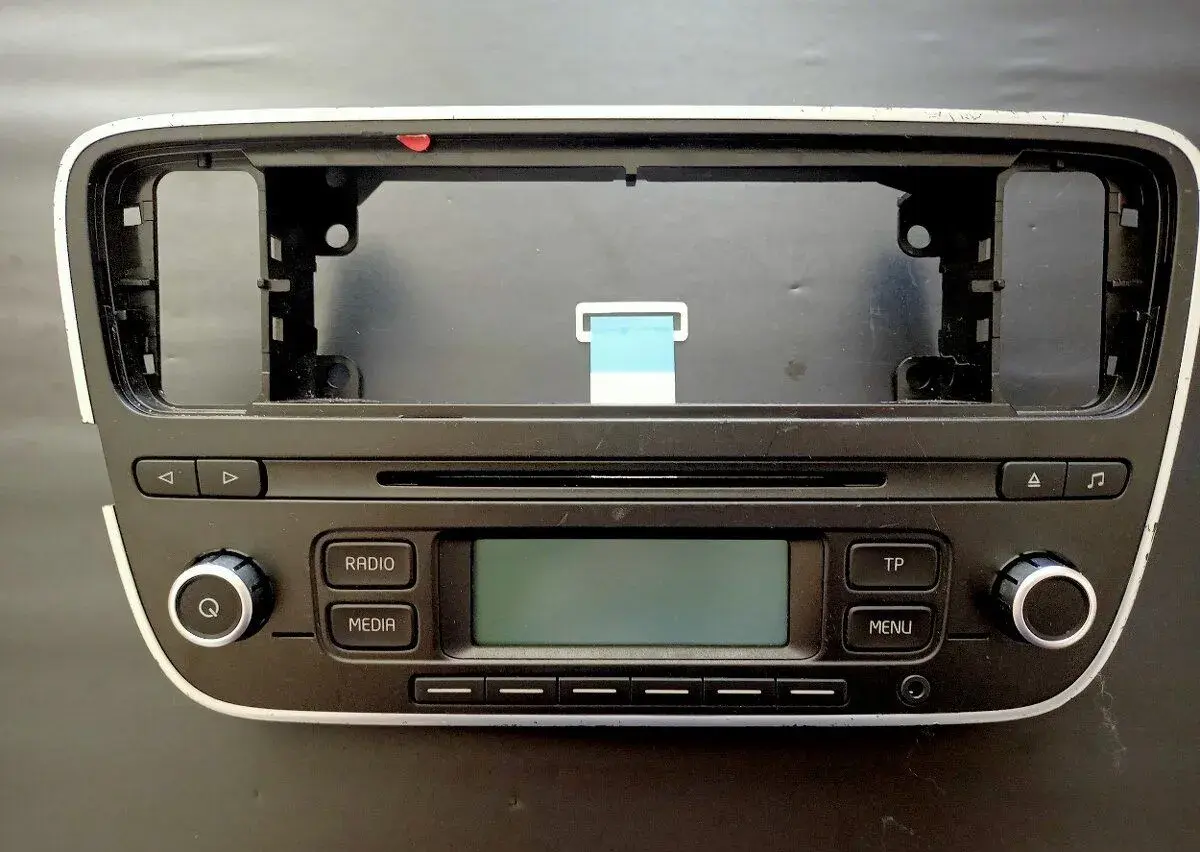 Autorádio rádio z škoda citigo panel