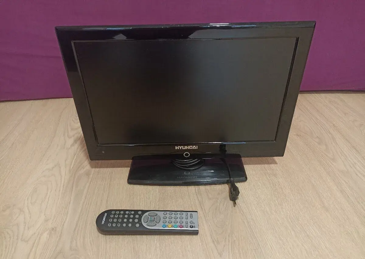 televize 19" Hyundai LLH 19806 UMP2