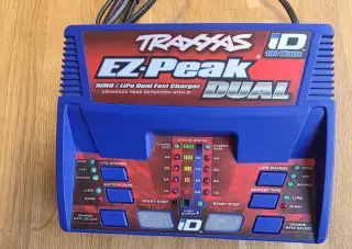 Traxxas EZPeak Dual nabíječka