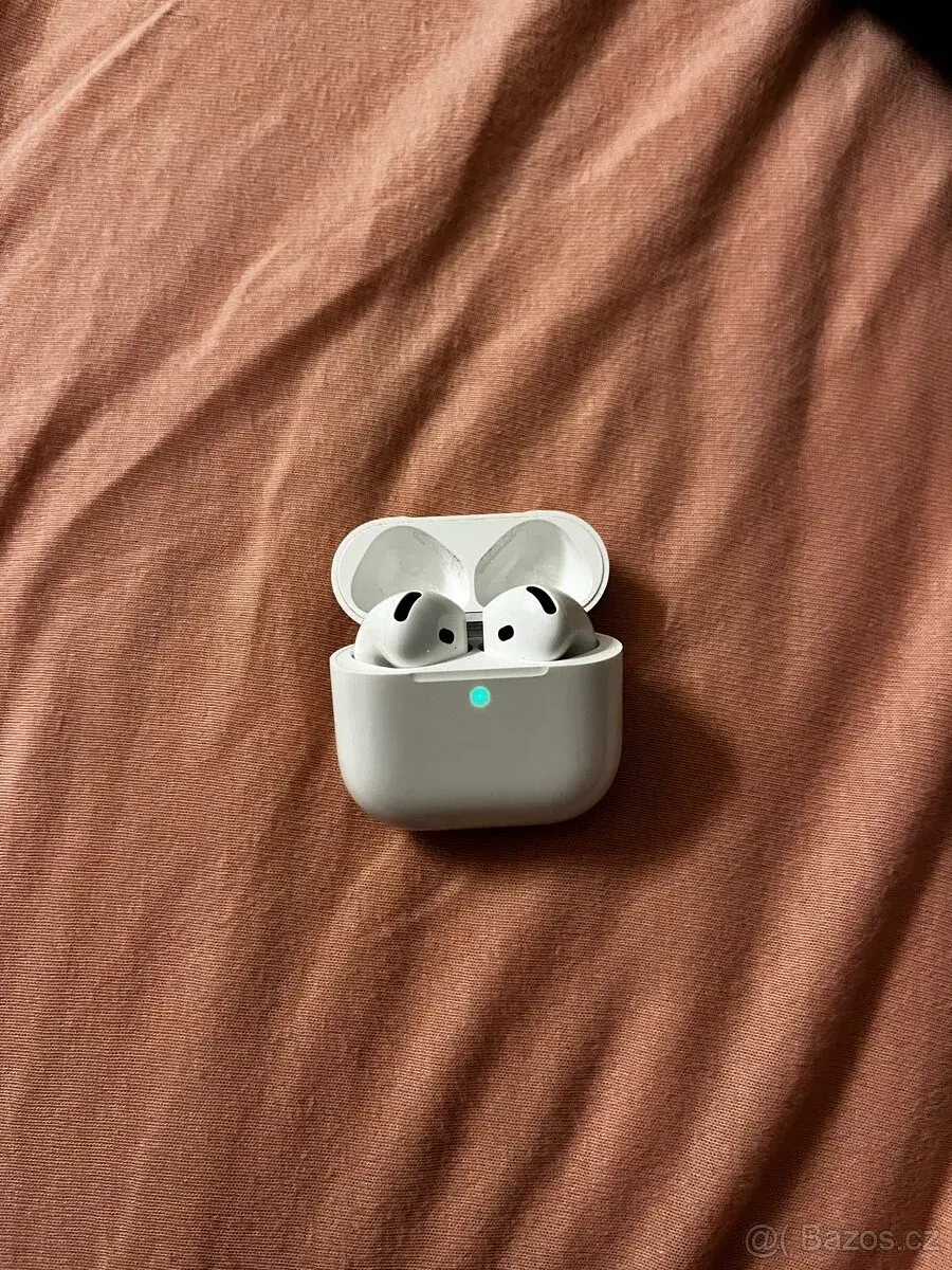 AirPods 4 (ANC) s bezdrátovým nabíjecím pouzdrem