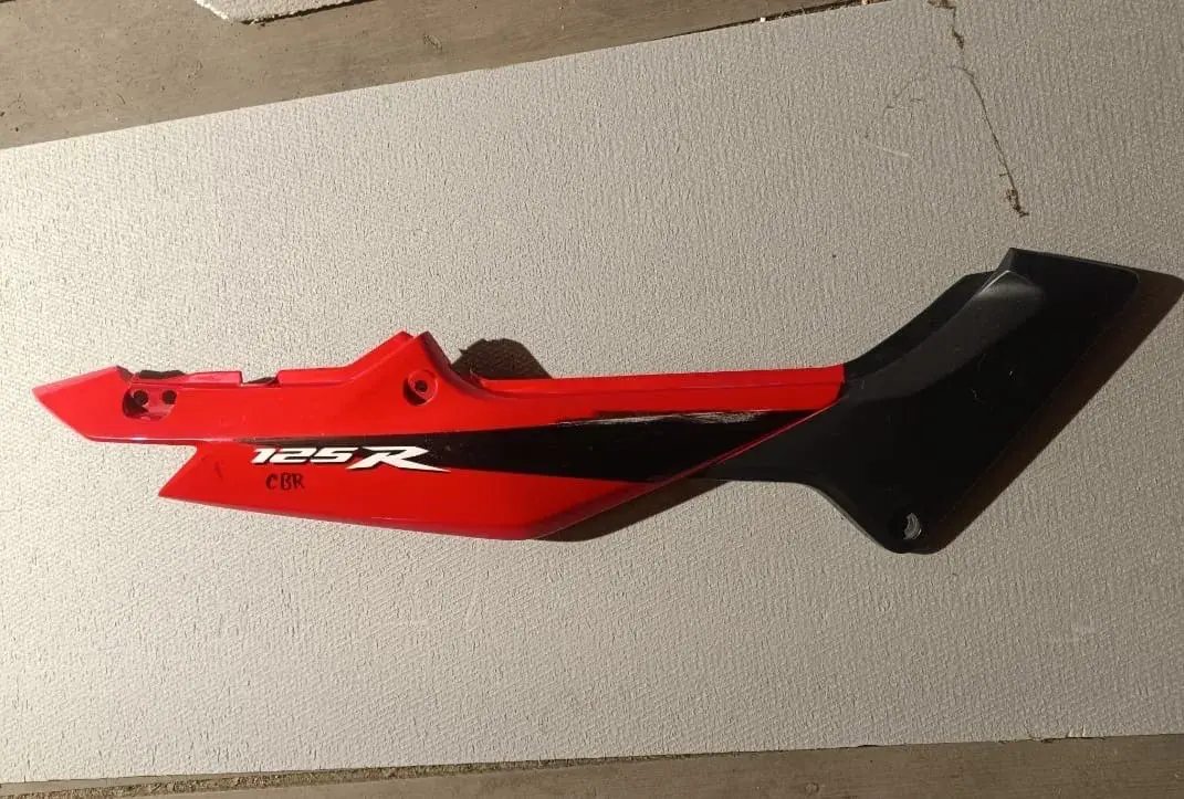 Podsedlový plast Honda CBR 125