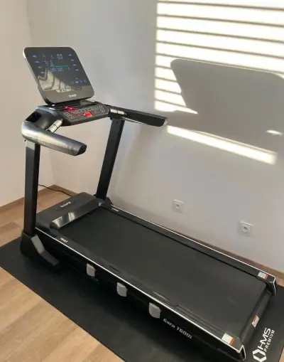Běžecký pás Trinfit Gara T600i – 20 km/h, sklon 15 %