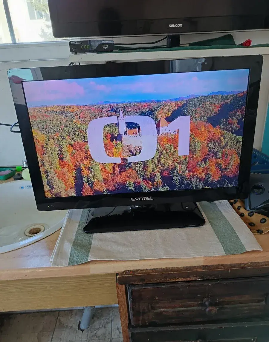 Televizor LED Evotel 24LSFHD