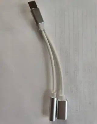 Převodník USB-C na jack 3,5mm + USB C nabíjení