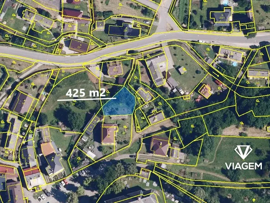 Stavební - bydlení 425 m²