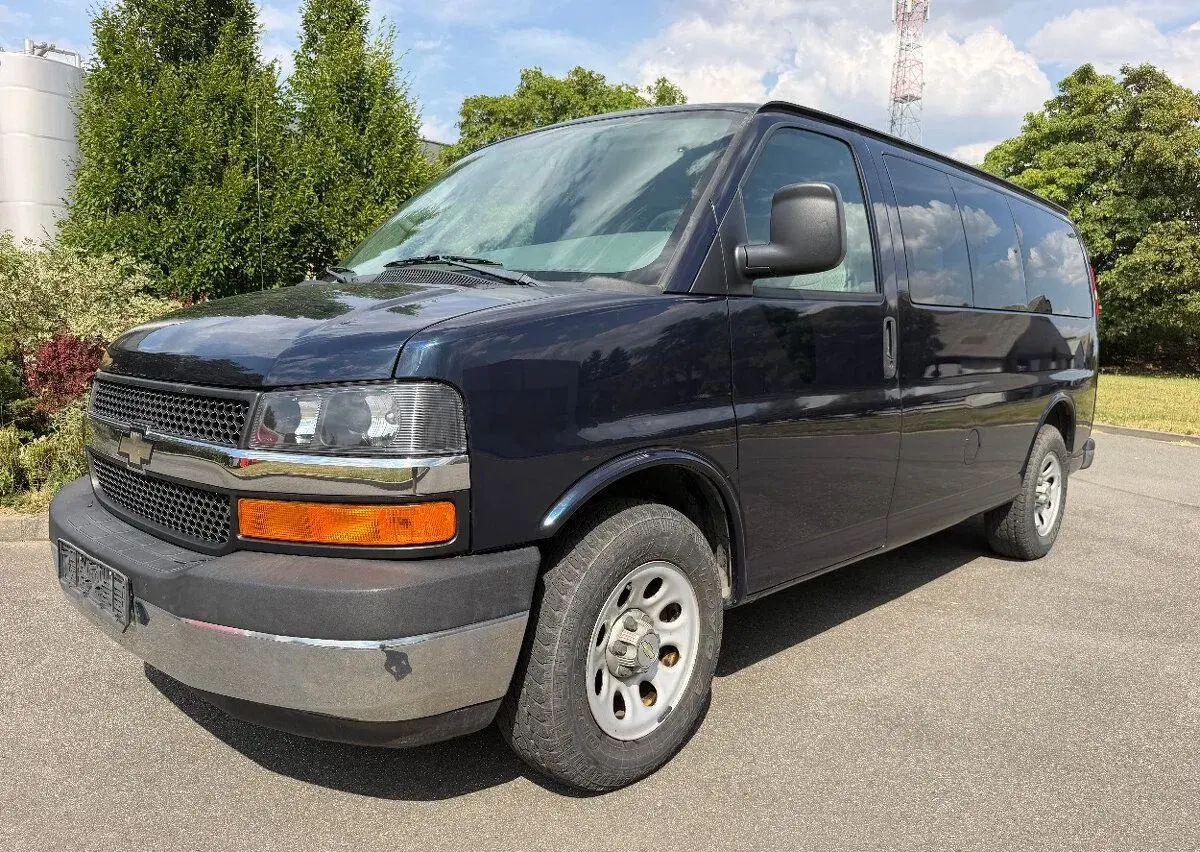 Chevrolet Express – 2010, 52 000 km