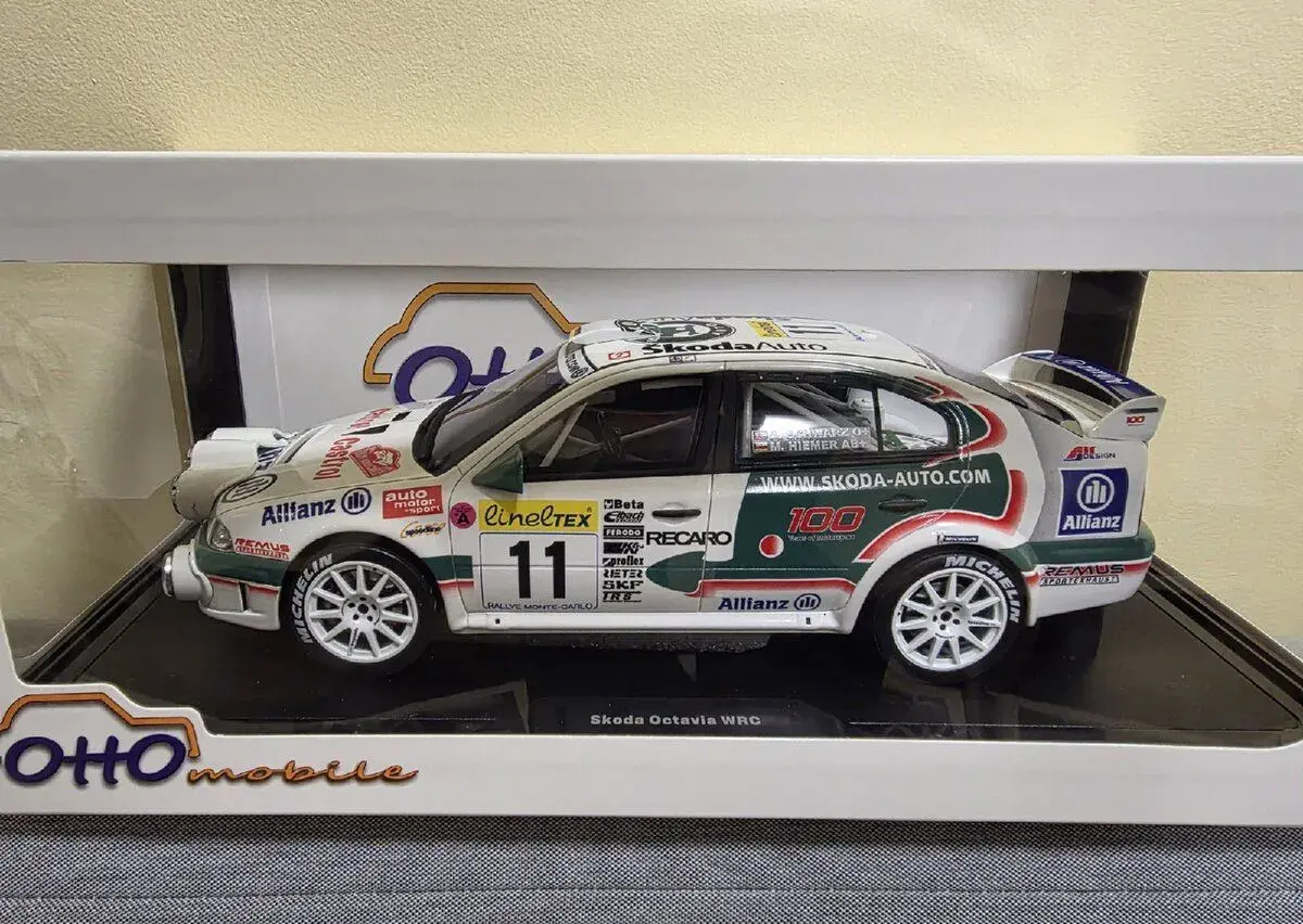 Škoda Octavia WRC Evo 2 Rallye Monte Carlo 2001 1:18