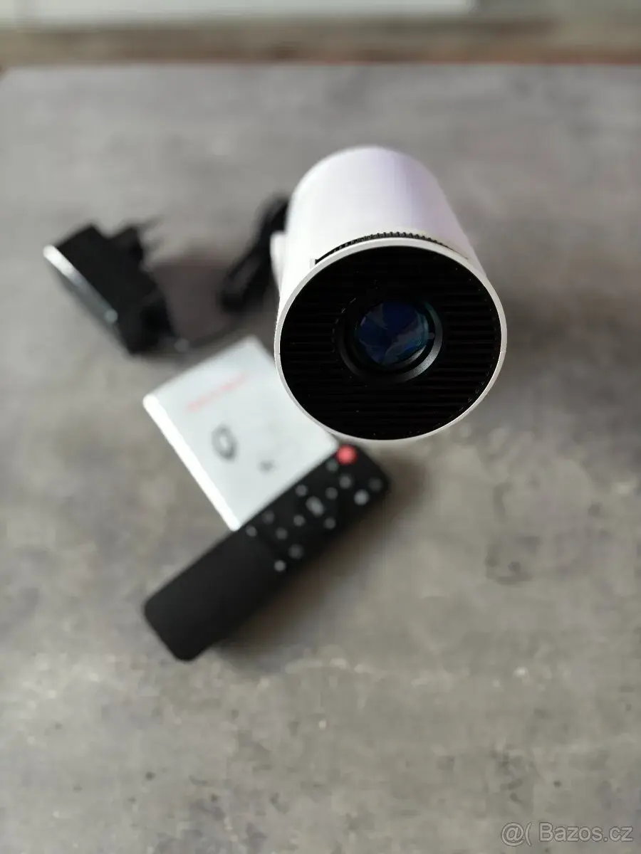 Projektor PRO 4K Android 11 bílý