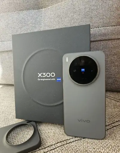 Vivo X300 černá 16/512 GB globální verze