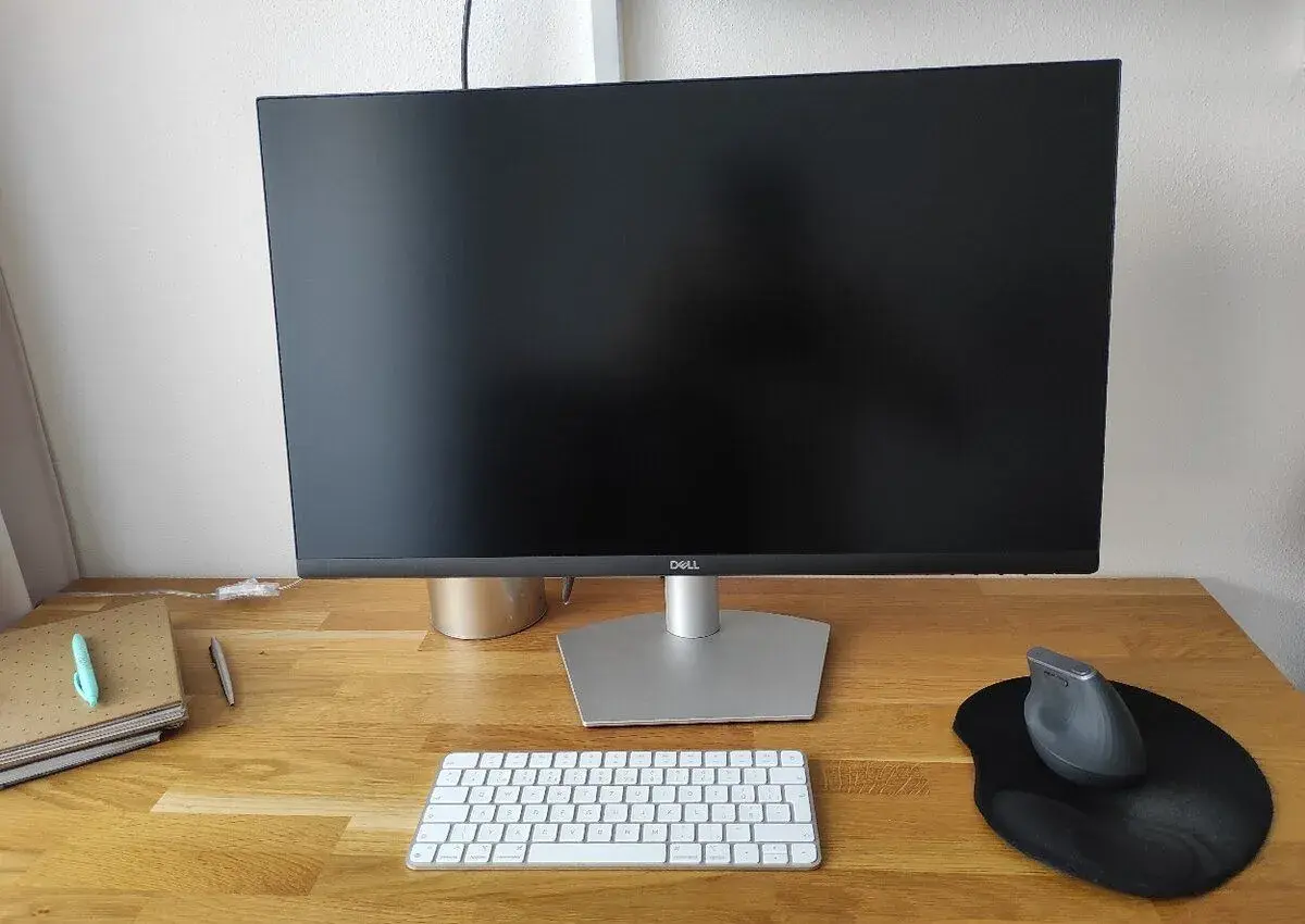 4K Monitor 27" Dell S2722QC Style