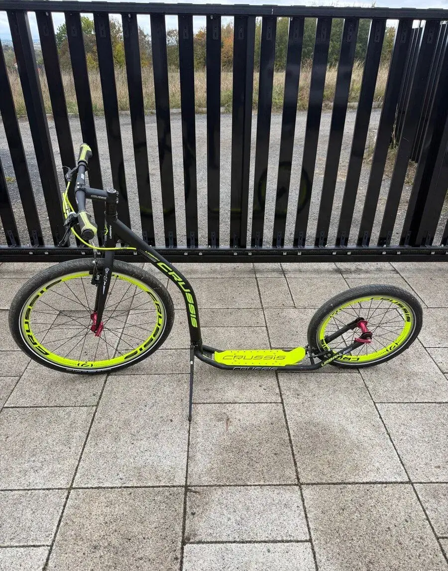 Koloběžka pro dospělé Crussis Urban