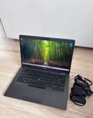 Dell 5400,SSD 256GB, RAM 8/16GB,i5-8265U CPU,FullHD,Win11Pro