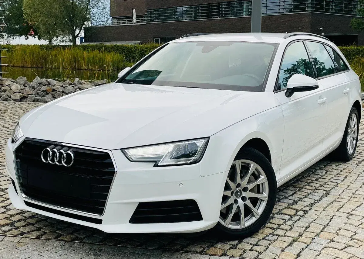 Audi A4 – 2016, 167 852 km
