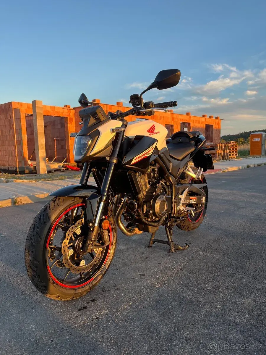 Honda CB500f 2024