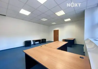 Pronájem komerční Kanceláře, 67㎡