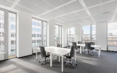 Otevřené kancelářské prostory pro 15 osob v Regus D1 Ricany