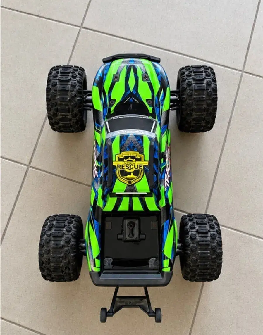 Traxxas hoss 4x4