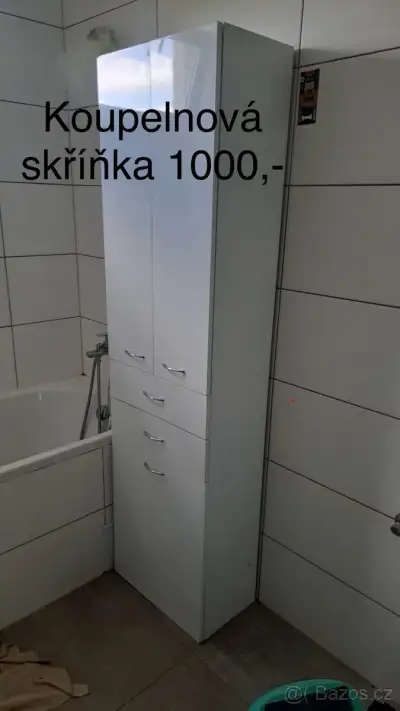 Koupelnová skříňka