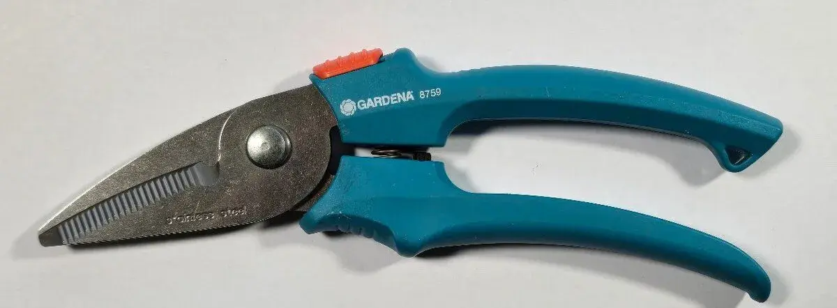 Gardena 8759-20 - univerzální nůžky Classic NOVÉ