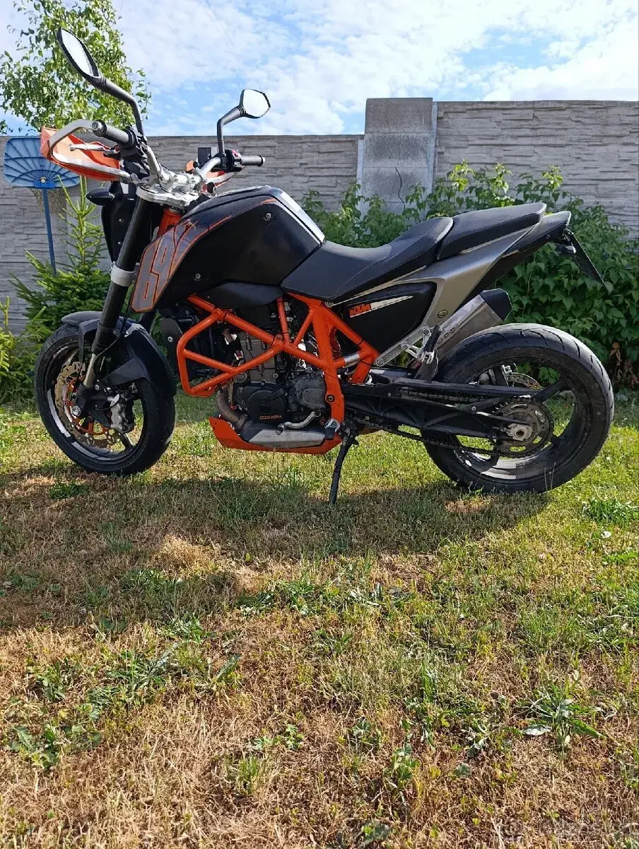 KTM Duke