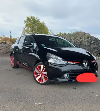 Renault Clio – 2015, 140 000 km