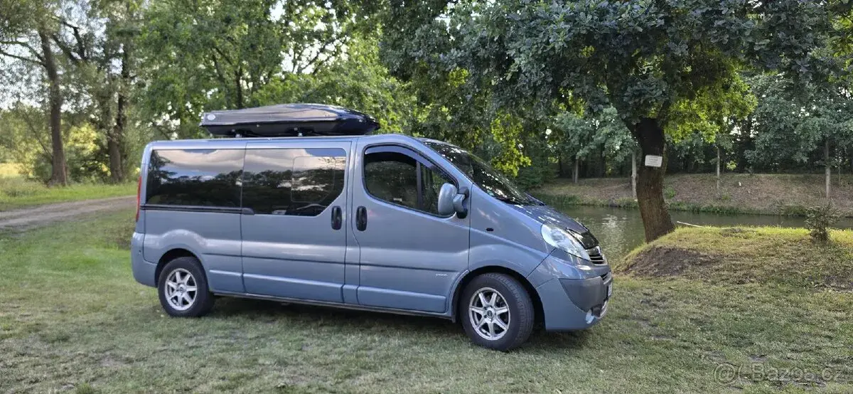 Opel Vivaro – 2009, 297 000 km